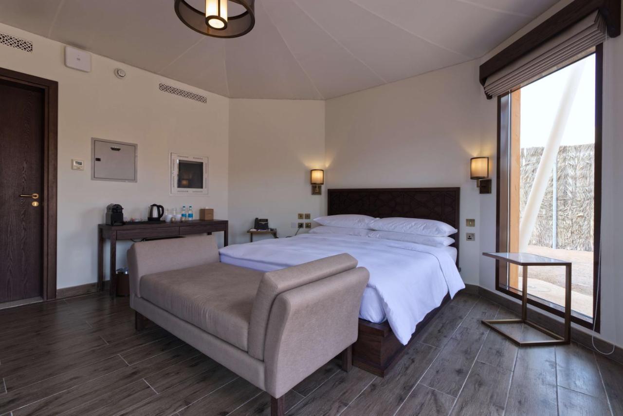 ホテル Al Badayer Retreat By Sharjah Collection Margham エクステリア 写真 A bedroom at the resort