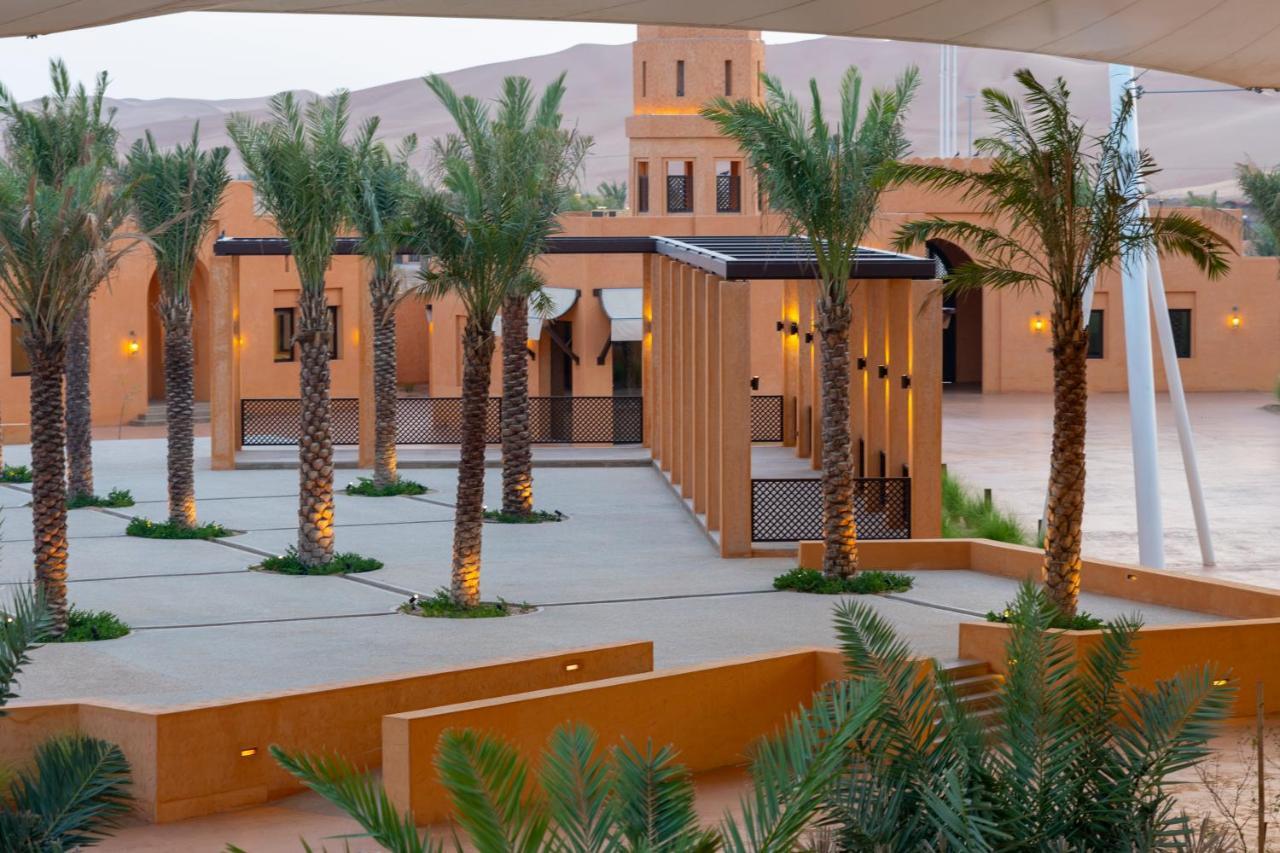 ホテル Al Badayer Retreat By Sharjah Collection Margham エクステリア 写真 Al-Qasr Al-Watan, the palace of the Kingdom of Jordan